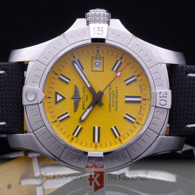 Breitling Avenger Automatic 45 Seawolf Gelb A17319101I1X2