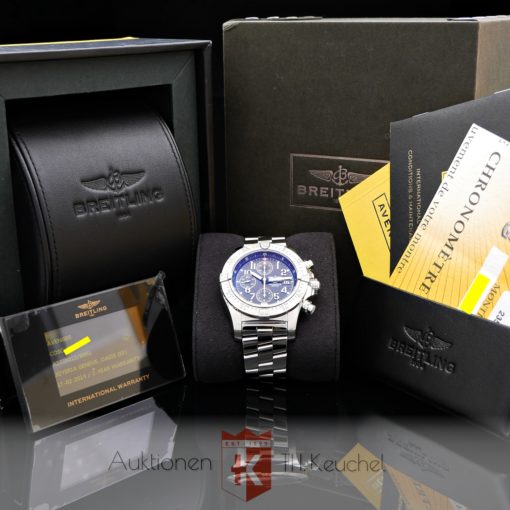 Breitling Avenger Skyland Chronograph A13380