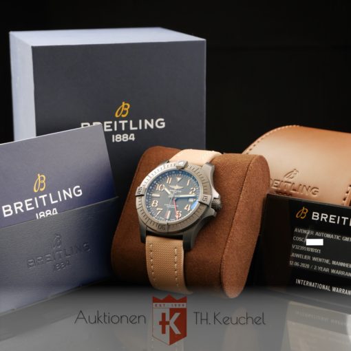 Breitling Avenger GMT Night Mission 45 V32395101B1X1