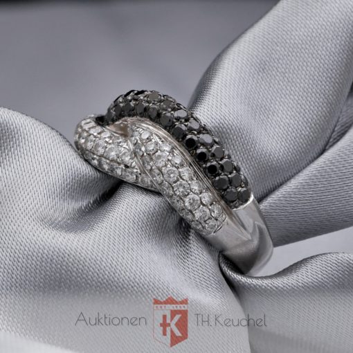 Ring Brillanten schwarz + weiß 3,063 Carat 18K/750